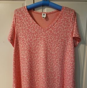 Coral top